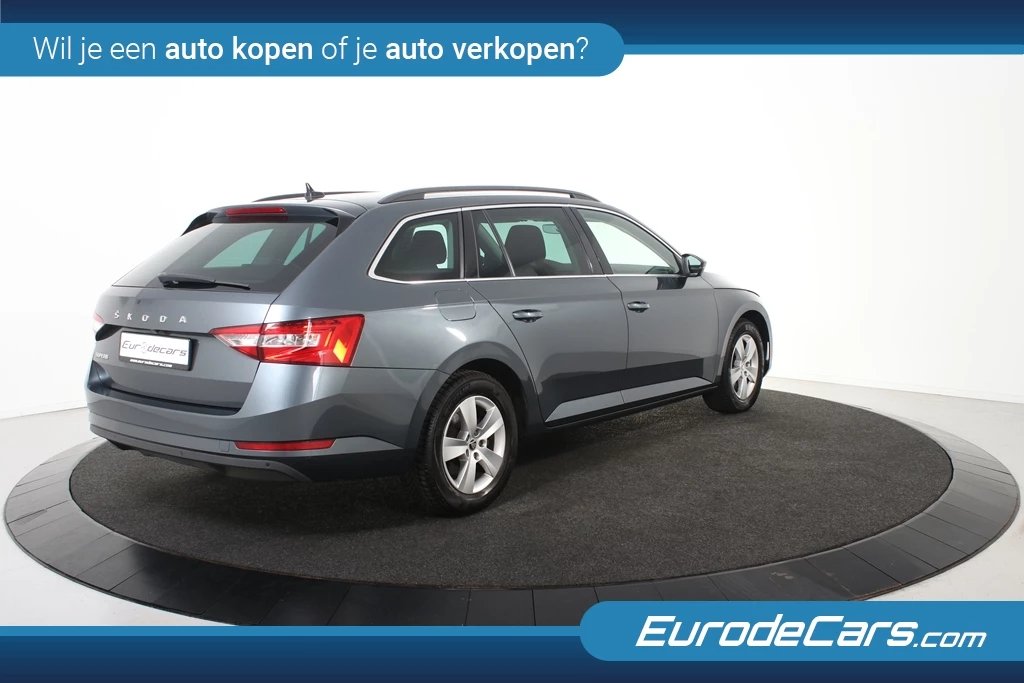 Hoofdafbeelding Škoda Superb