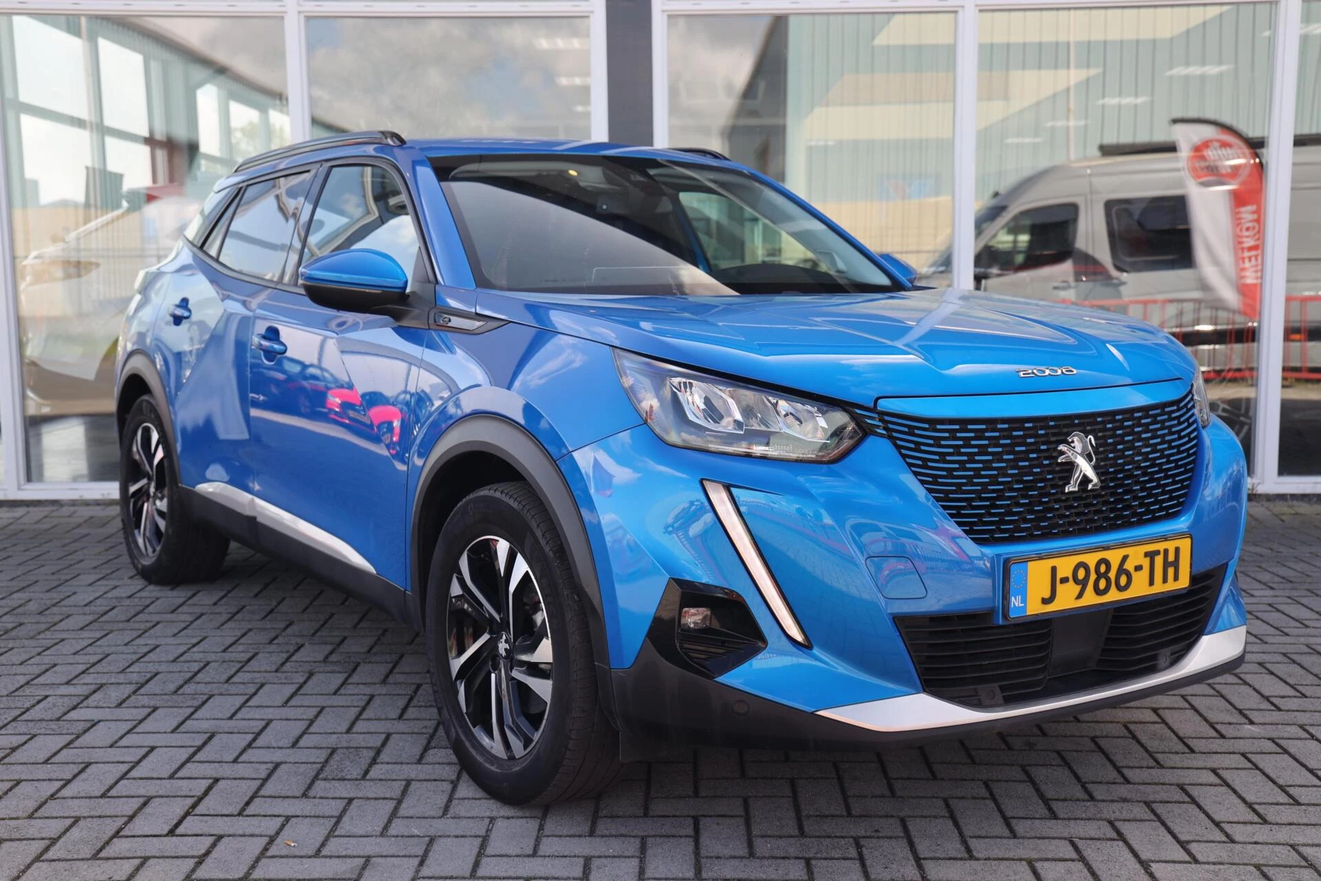 Hoofdafbeelding Peugeot e-2008