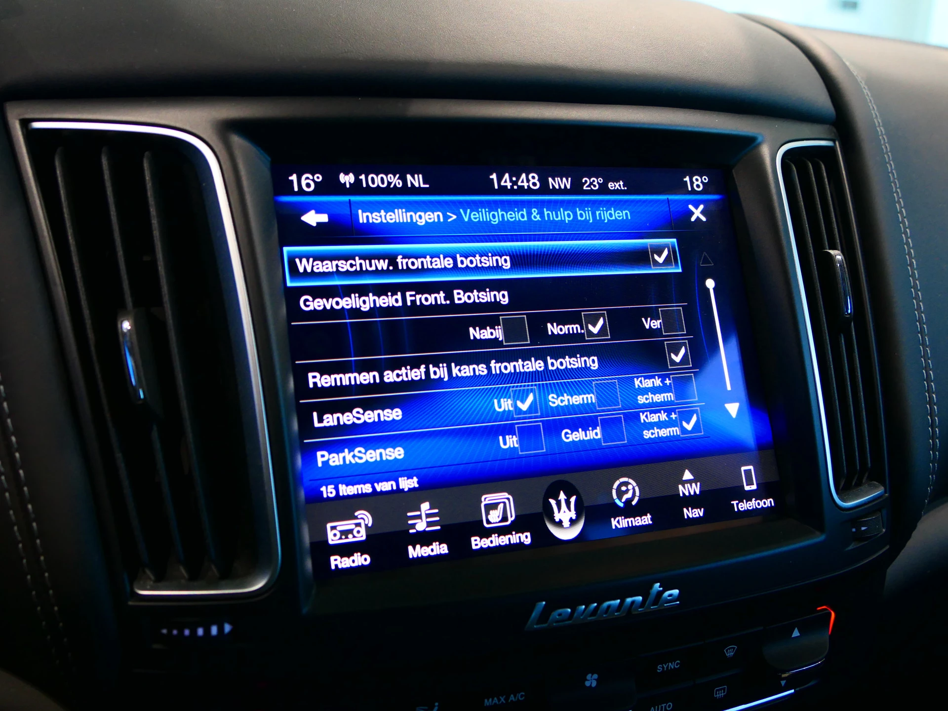 Hoofdafbeelding Maserati Levante