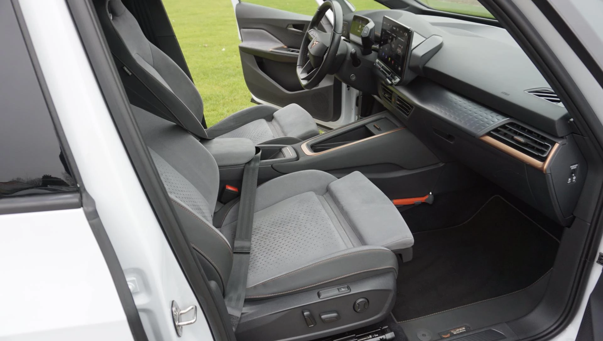 Hoofdafbeelding CUPRA Born