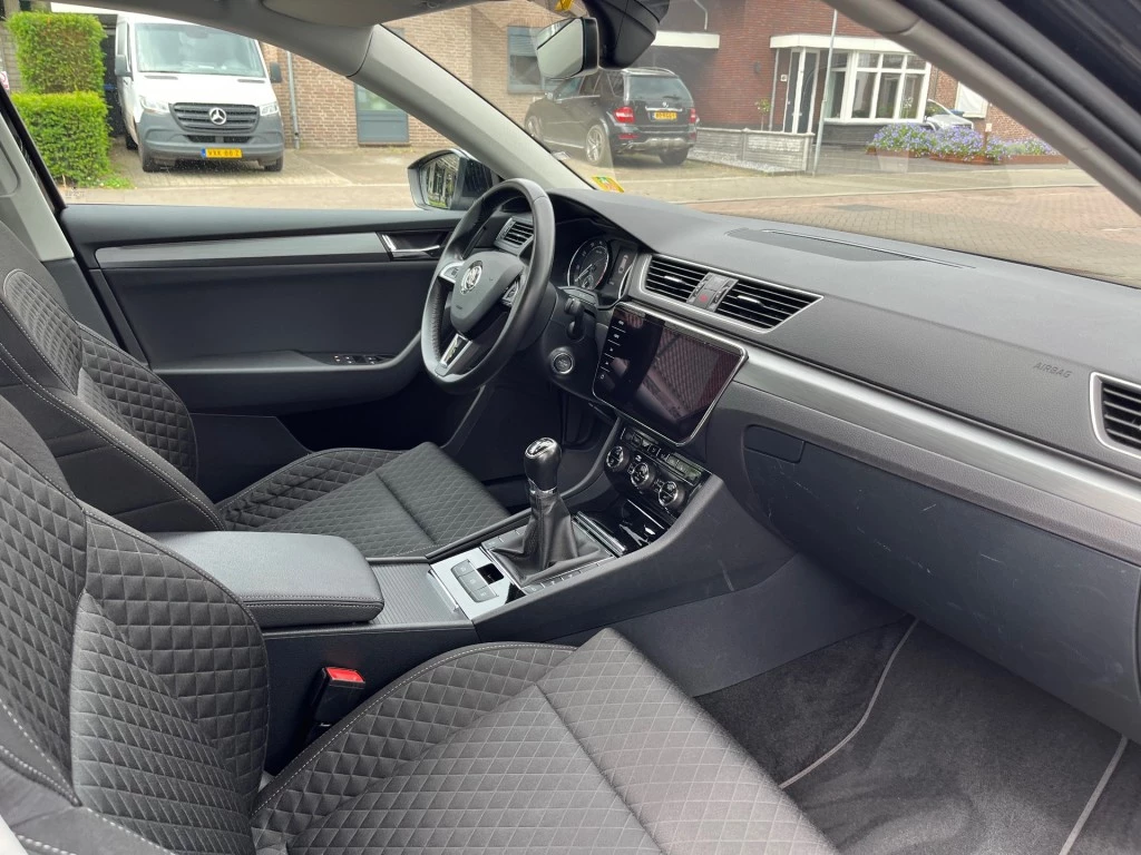 Hoofdafbeelding Škoda Superb