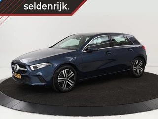 Hoofdafbeelding Mercedes-Benz A-Klasse Mercedes-Benz A-klasse 250e | Sfeerverlichting | achteruitrijcamera | Cruise Control | Navigatie | Stoelverwarming | LMV | LED | DAB