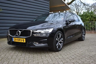 Hoofdafbeelding Volvo V60 Volvo V60 VOLVO V60 2.0 D4 R-DESIGN!!! AUTOMAAT!!! POLESTAR TUNED 200PK!!22,894 EURO!!!