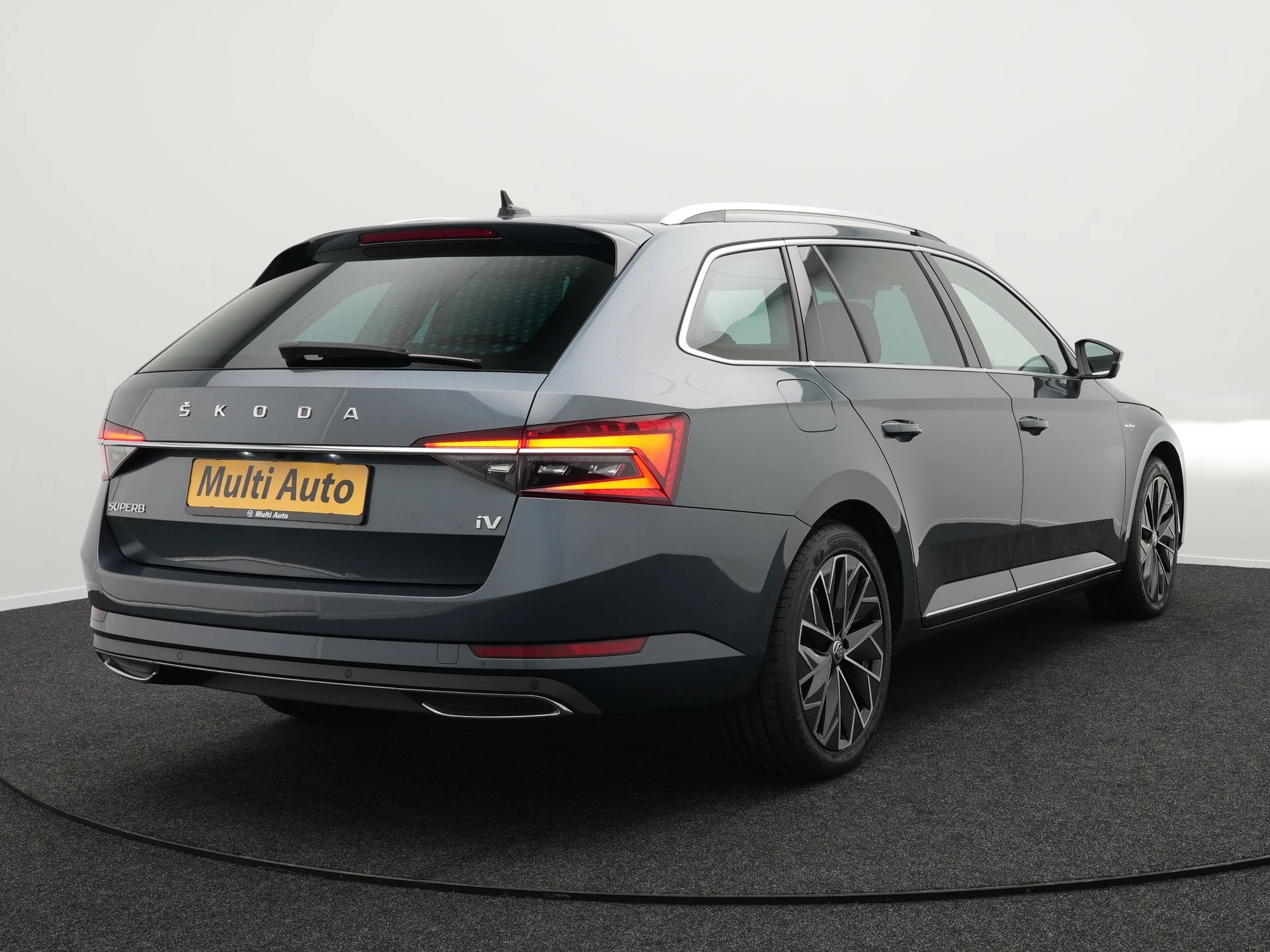 Hoofdafbeelding Škoda Superb