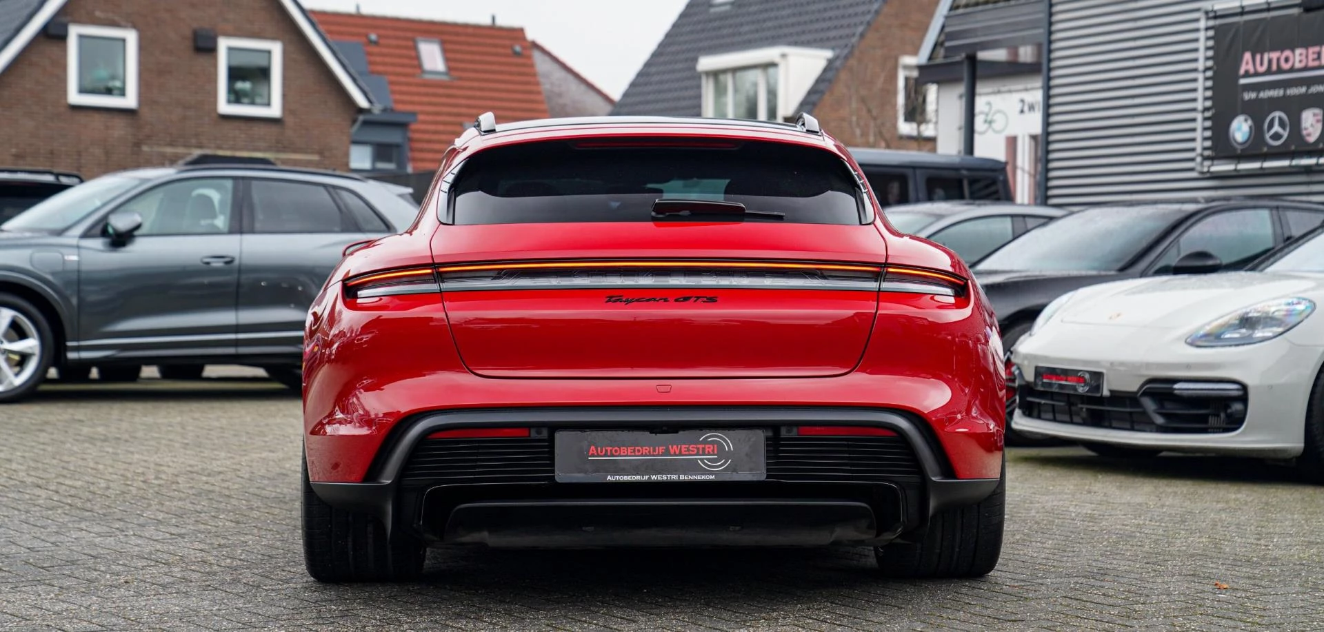 Hoofdafbeelding Porsche Taycan