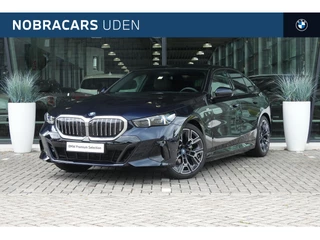 BMW 5 Serie 530e M Sport / Panoramadak / Trekhaak / Stoelventilatie /  Adaptieve LED / Comfort Access / Parking Assistant Professional / Harman-Kardon / M Sportonderstel / Live Cockpit Professional