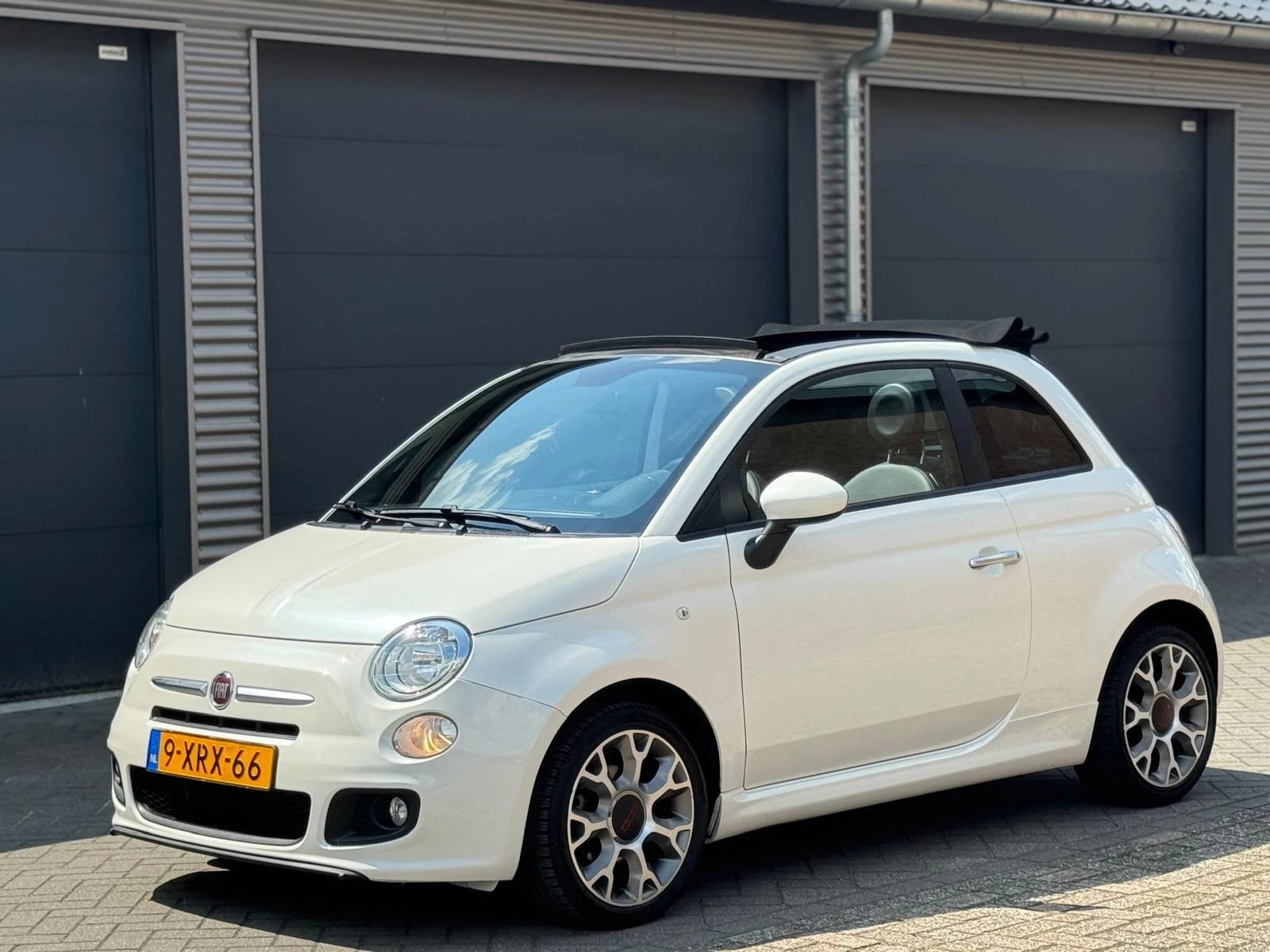 Hoofdafbeelding Fiat 500C