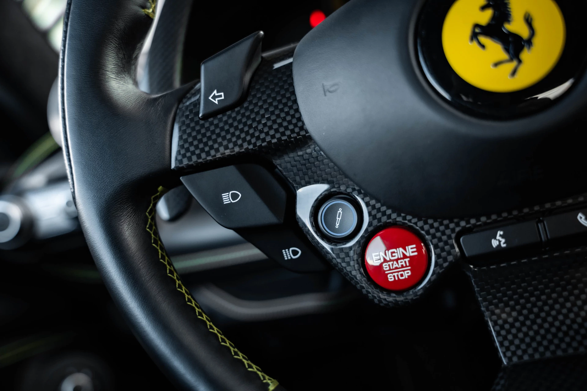 Hoofdafbeelding Ferrari F8 Tributo