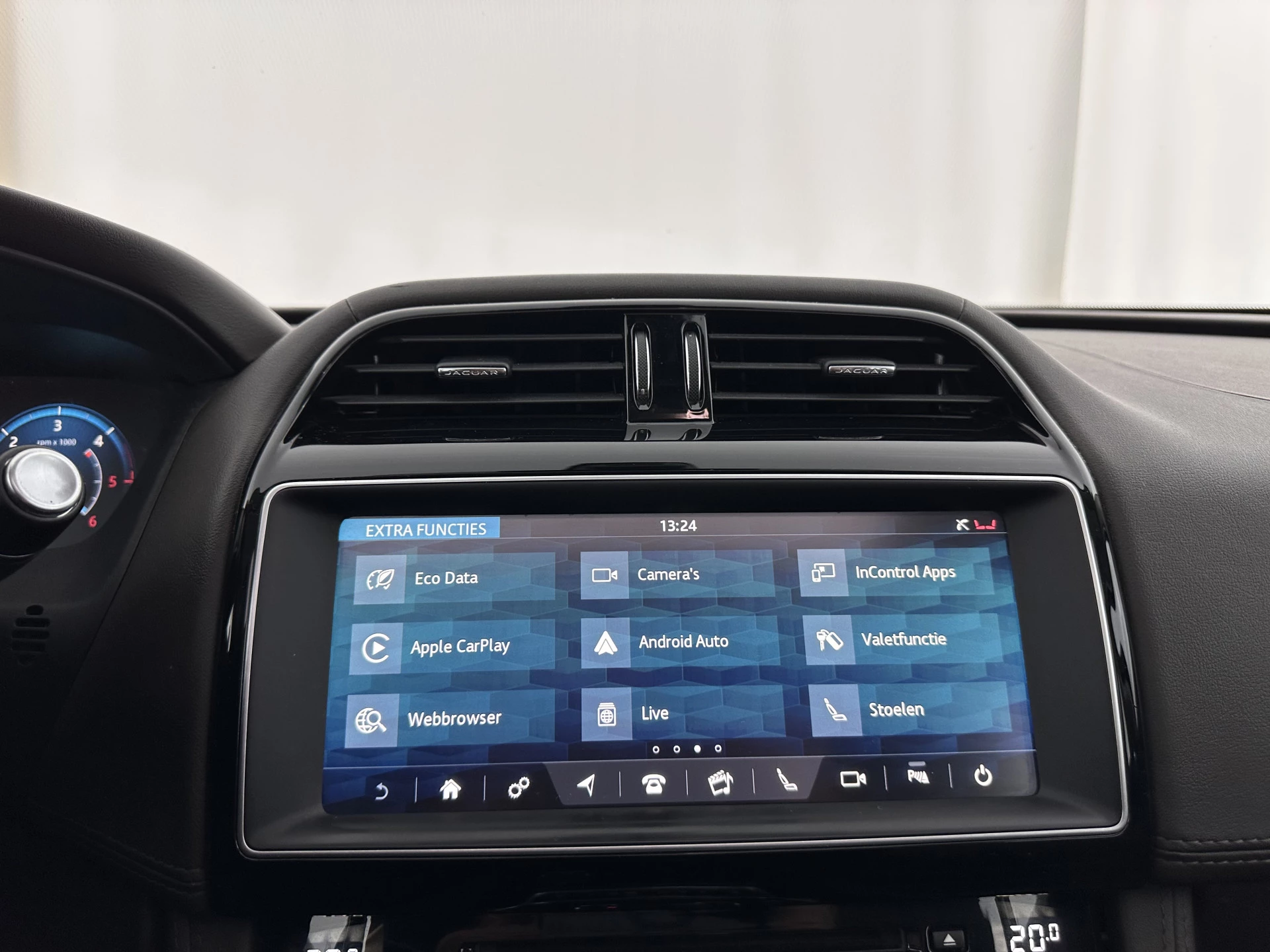 Hoofdafbeelding Jaguar F-PACE