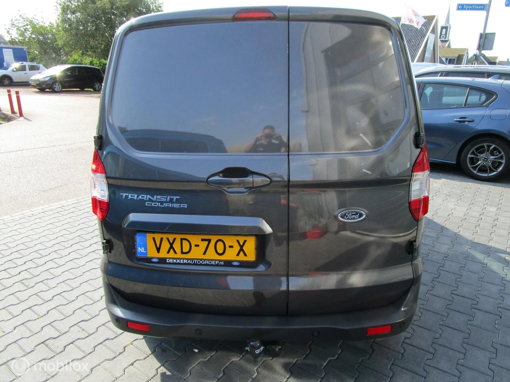 Hoofdafbeelding Ford Transit Courier