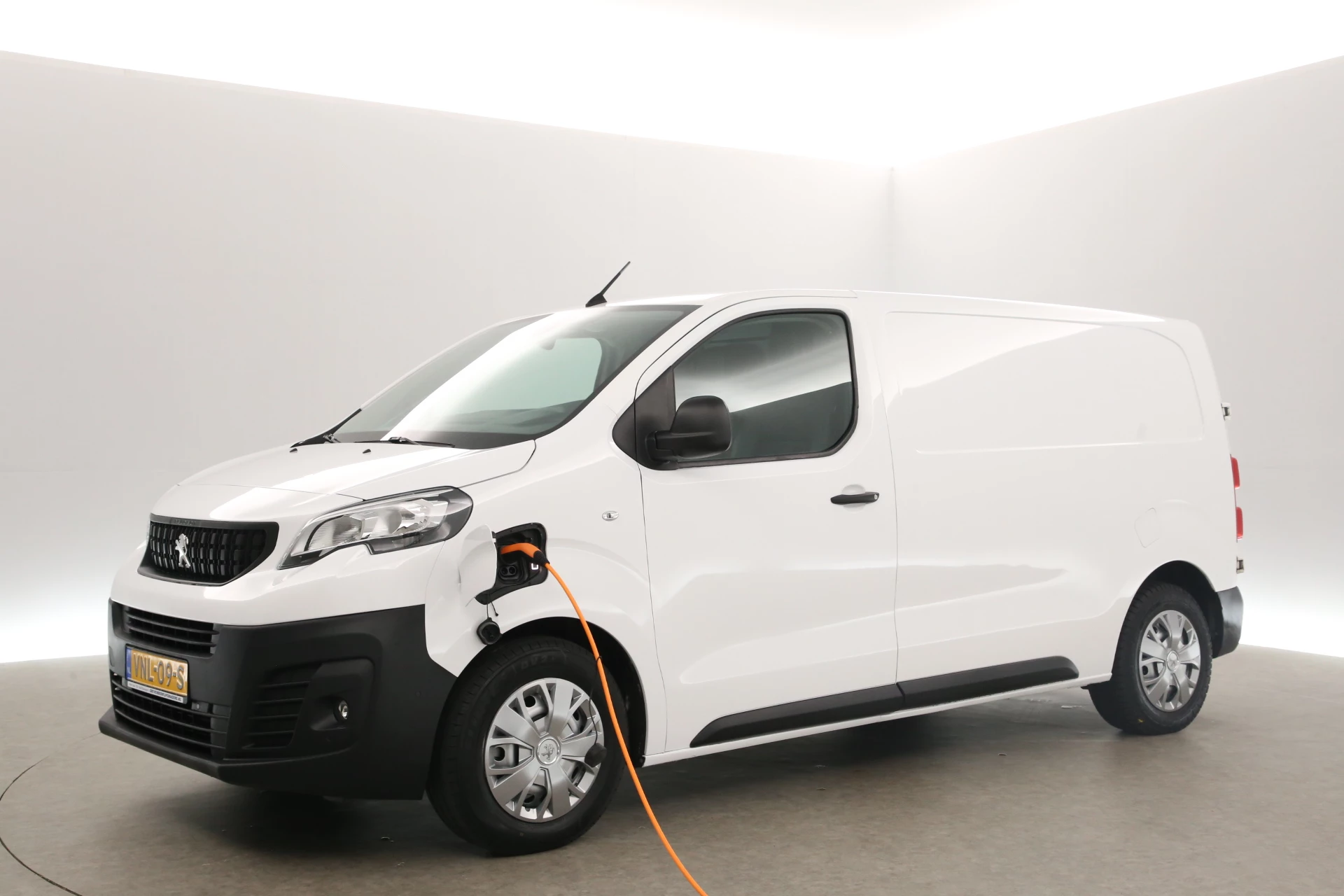 Hoofdafbeelding Peugeot e-Expert