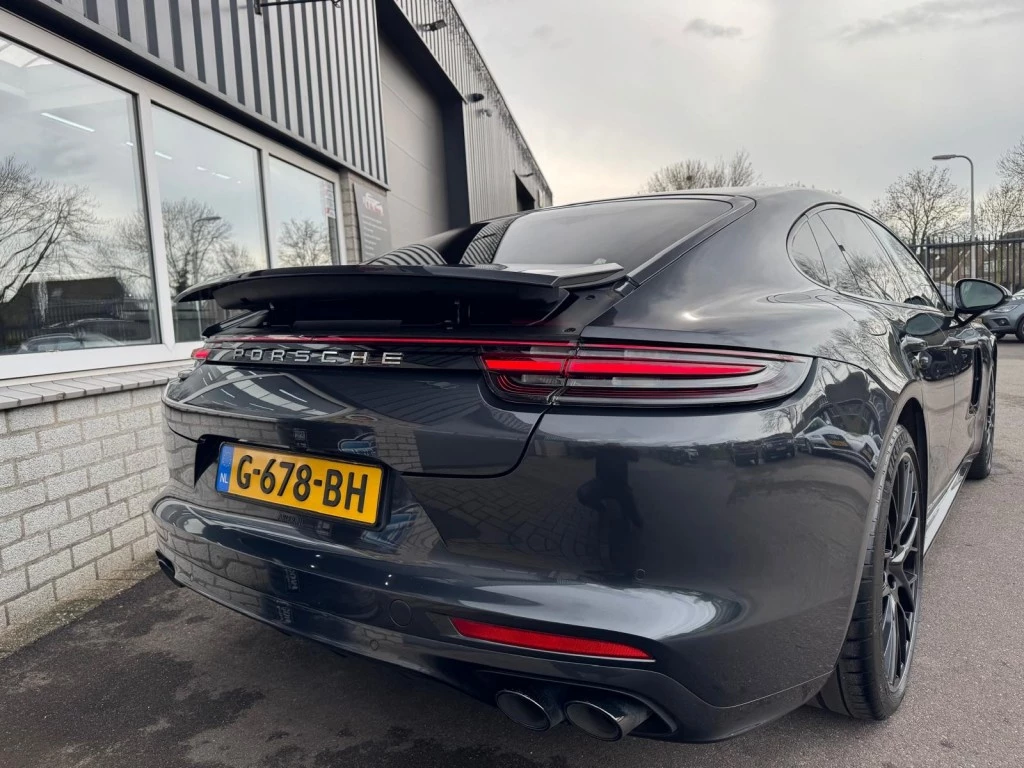 Hoofdafbeelding Porsche Panamera