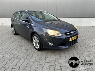 Ford Focus Wagon 1.0 EcoBoost Titanium Navi Auto inparkeren