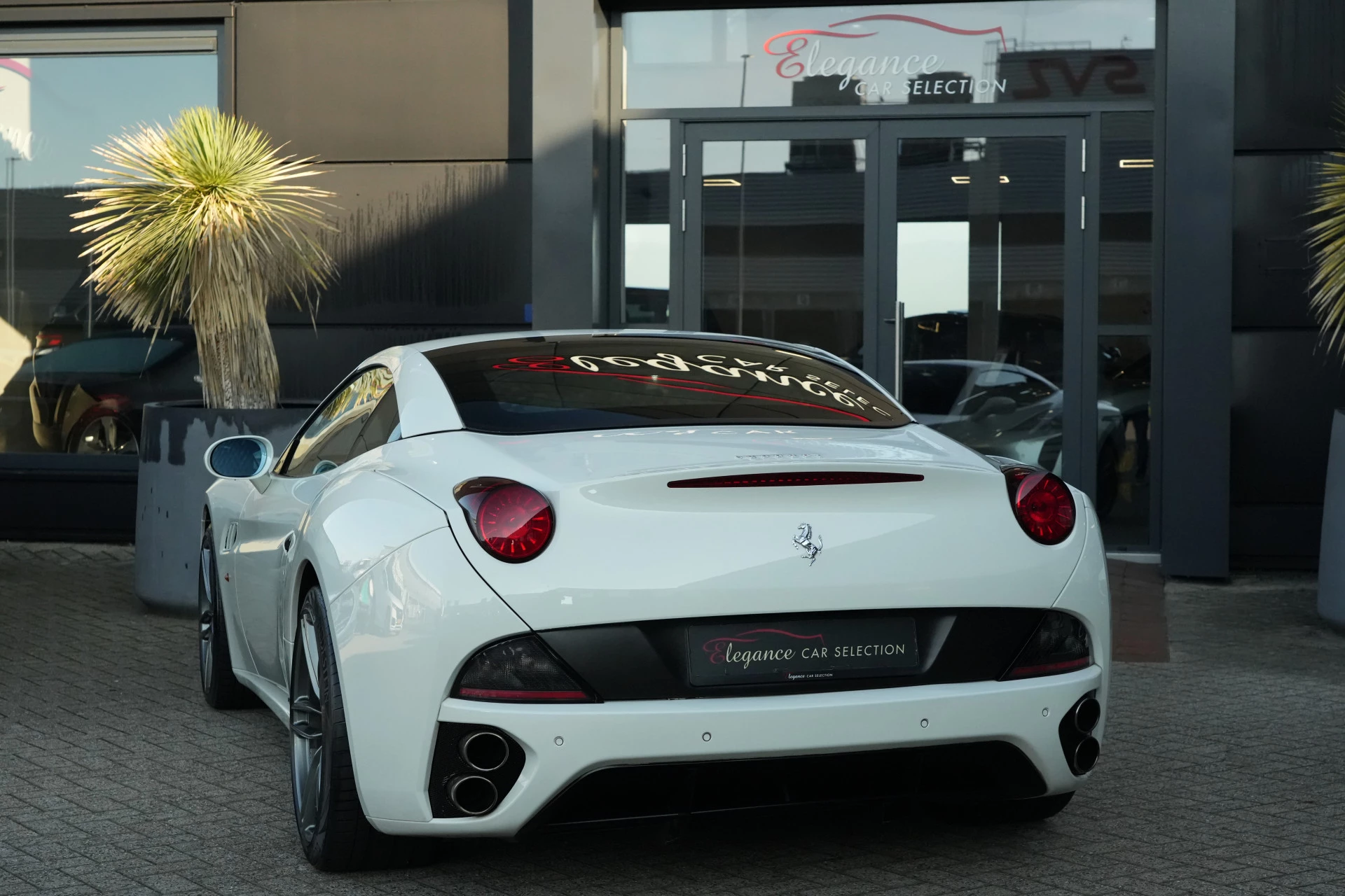 Hoofdafbeelding Ferrari California