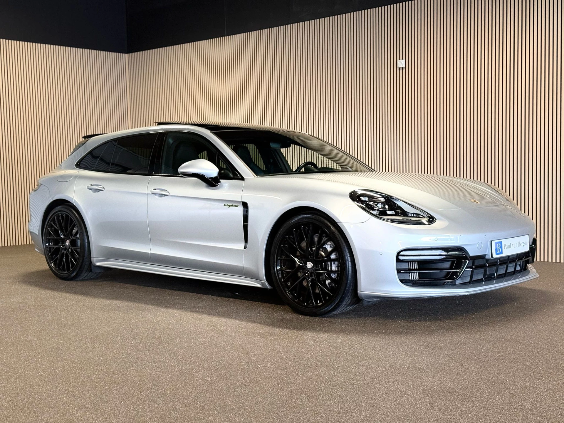 Hoofdafbeelding Porsche Panamera