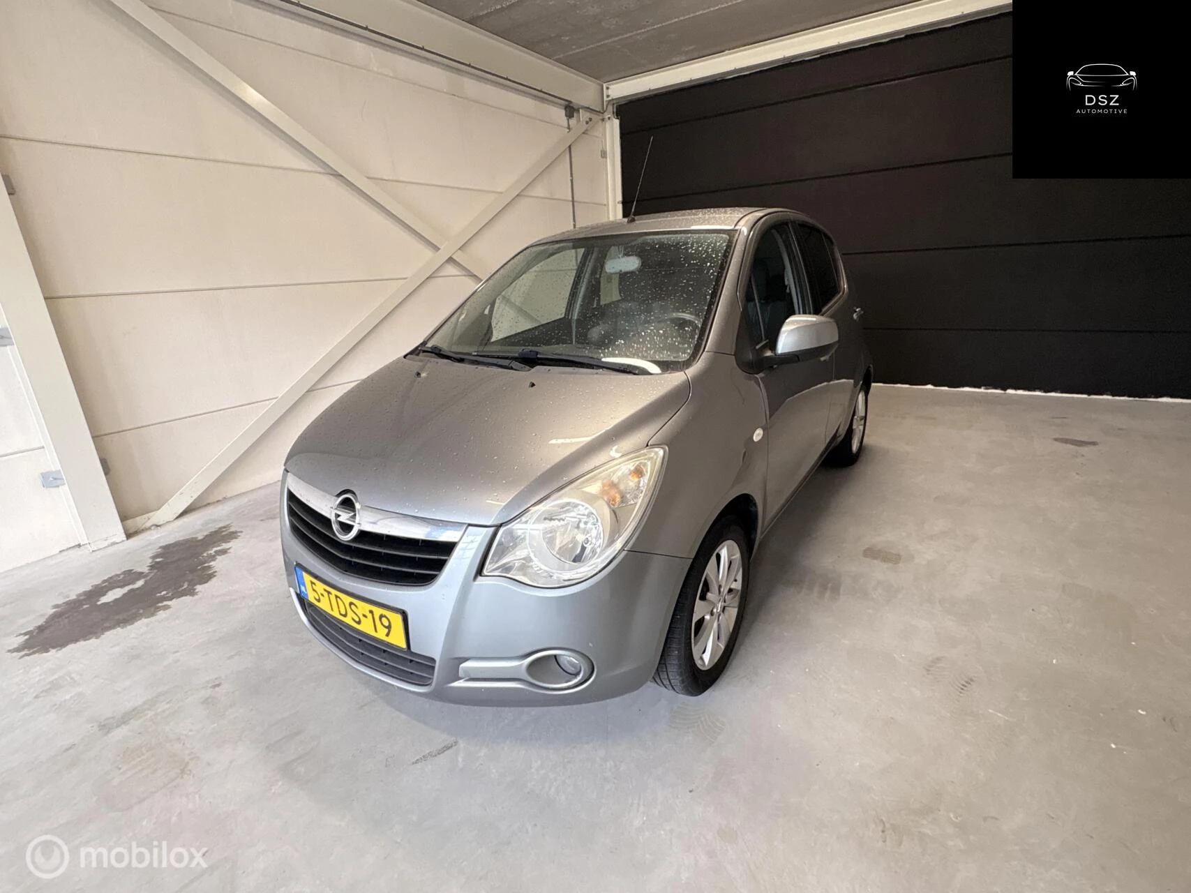 Hoofdafbeelding Opel Agila