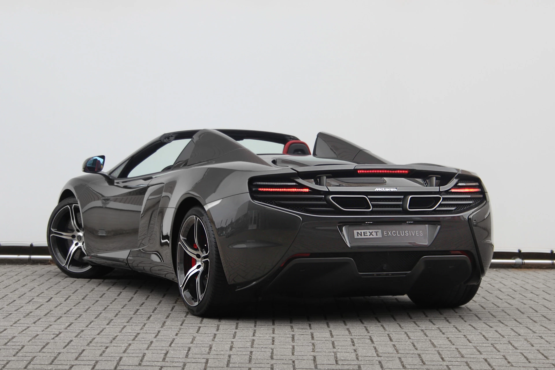 Hoofdafbeelding McLaren 650S