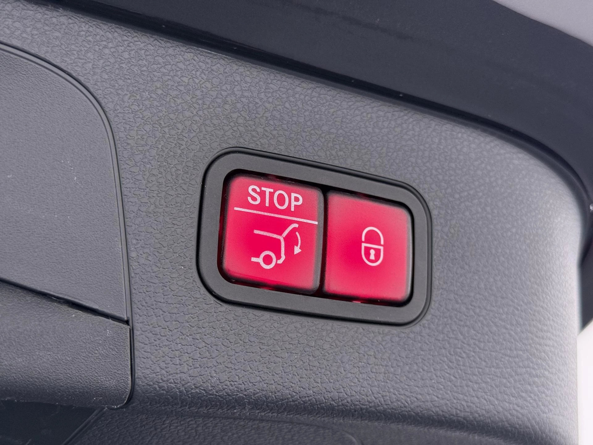 Hoofdafbeelding Mercedes-Benz EQC