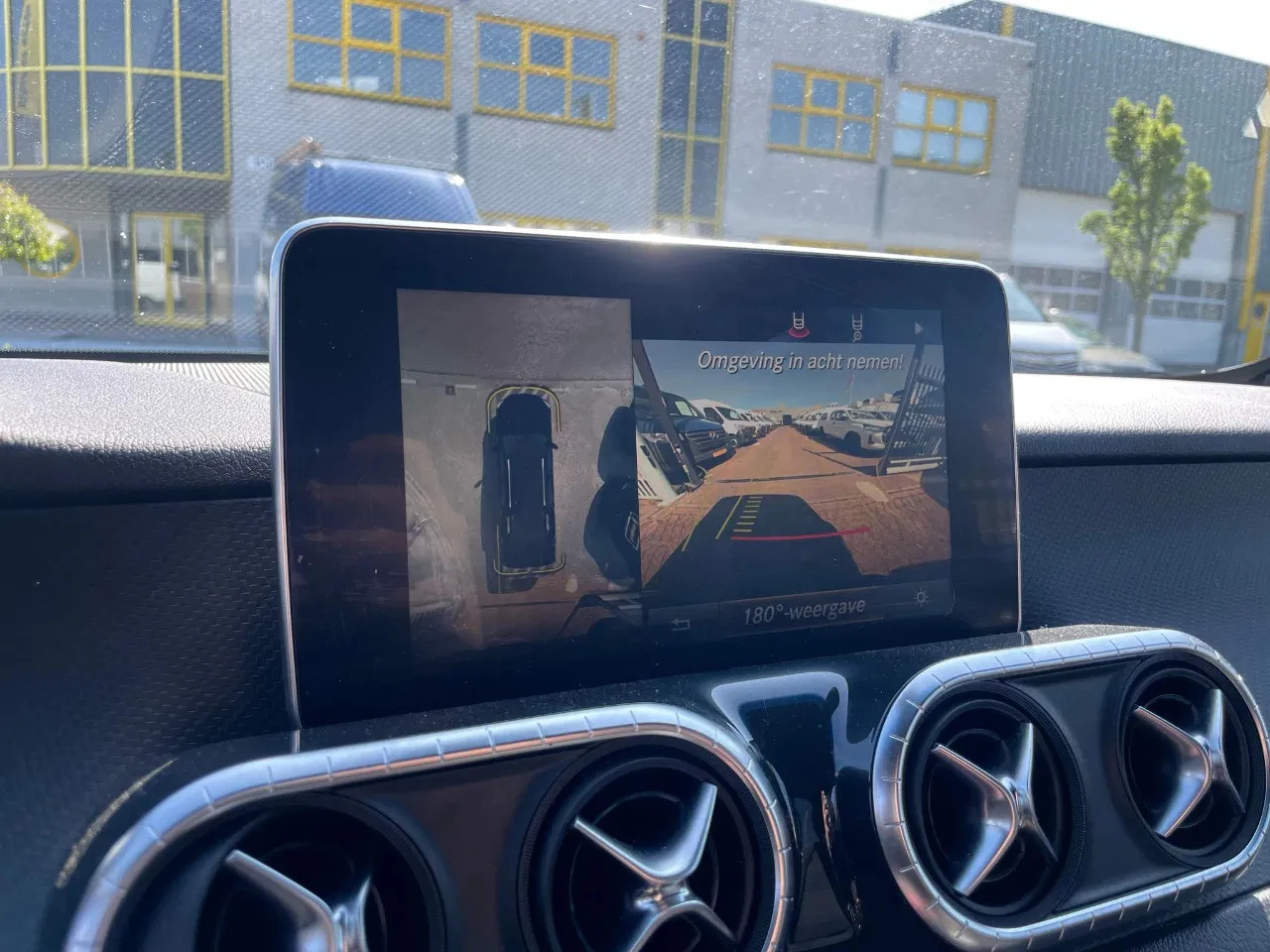 Hoofdafbeelding Mercedes-Benz X-Klasse