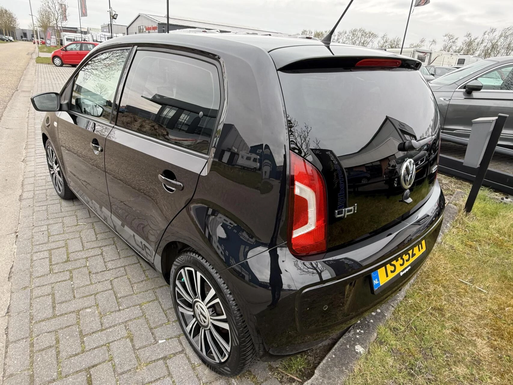 Hoofdafbeelding Volkswagen up!