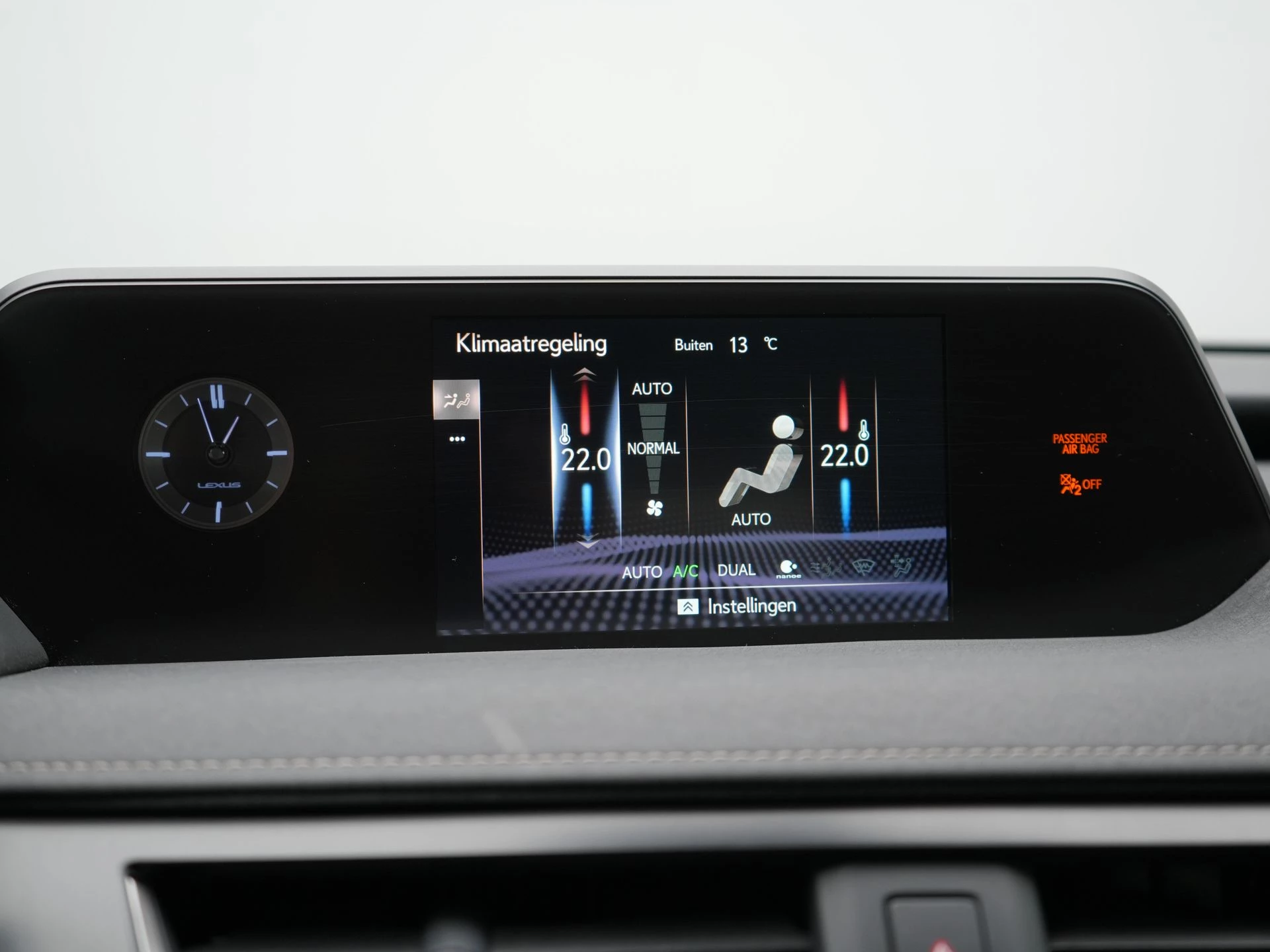 Hoofdafbeelding Lexus UX