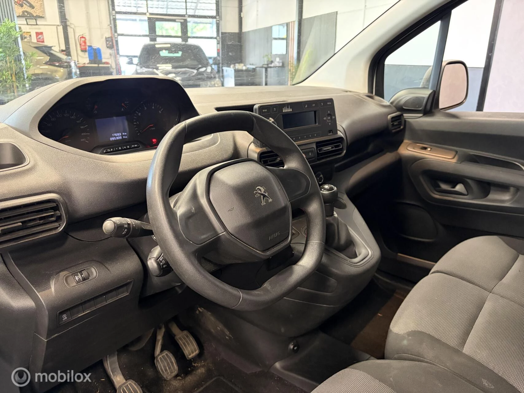 Hoofdafbeelding Peugeot Partner