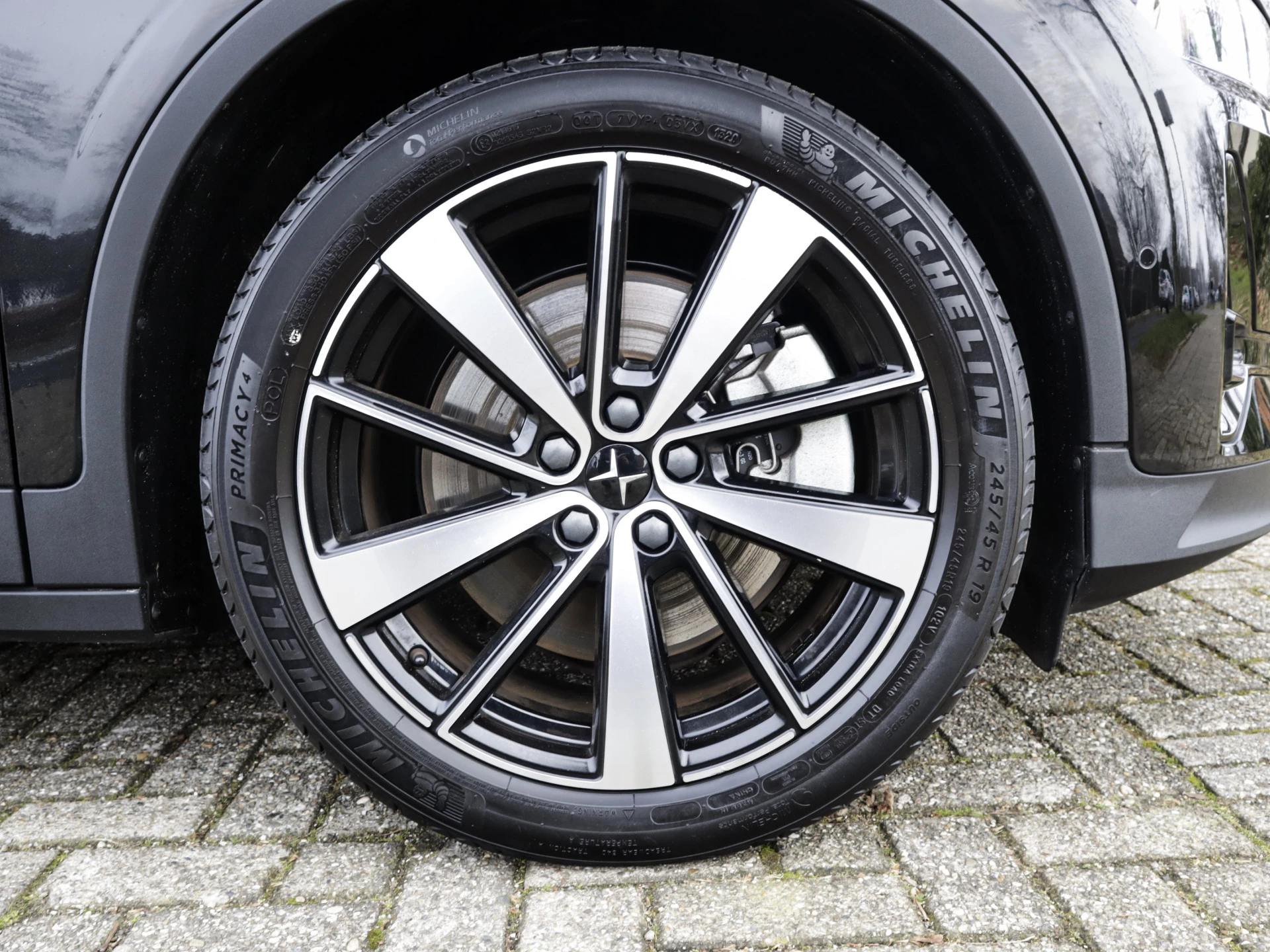 Hoofdafbeelding Polestar 2