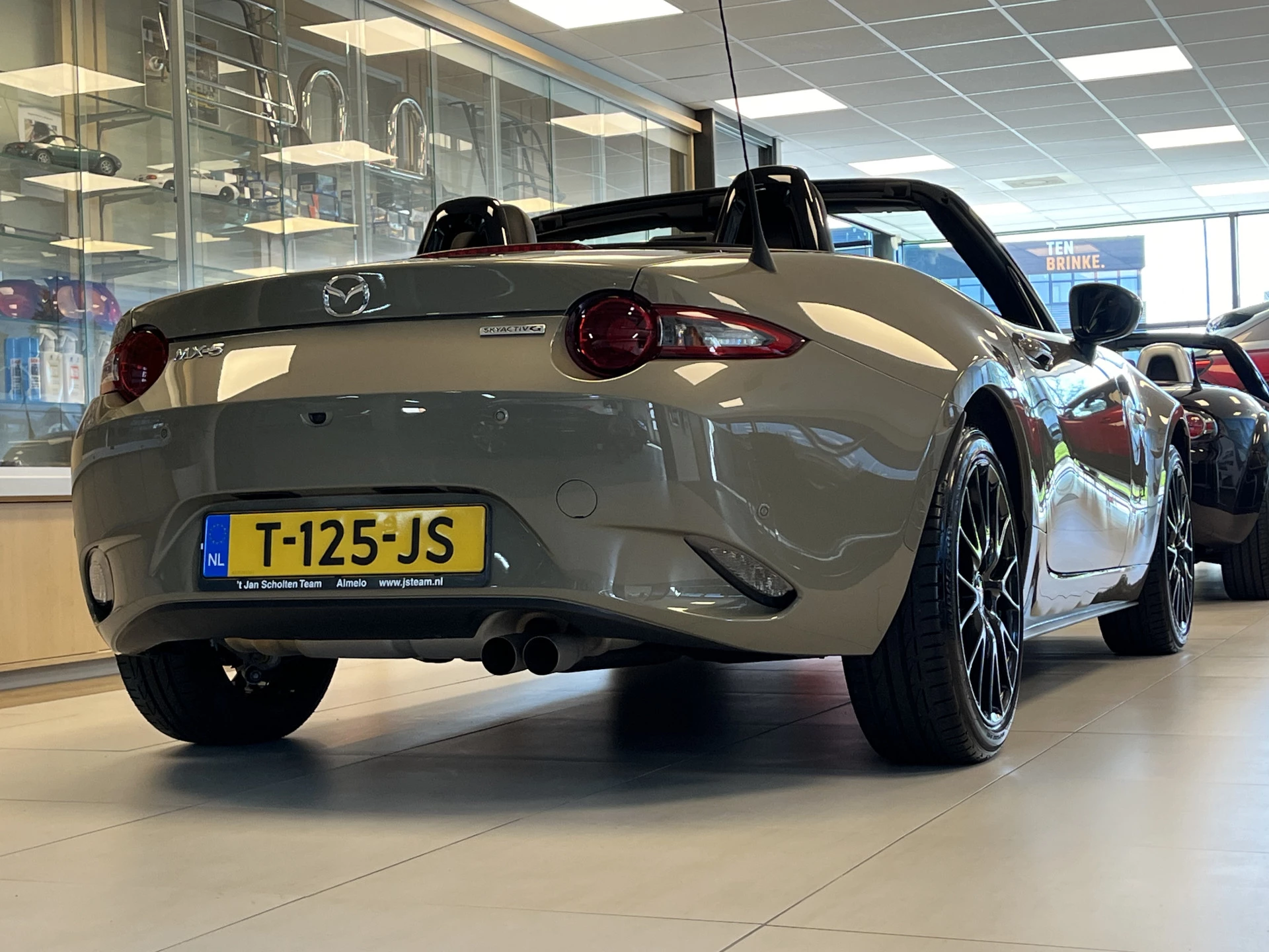 Hoofdafbeelding Mazda MX-5