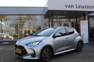 Toyota Yaris 1.5 HYBRID DYNAMIC 4S BANDEN DODEHOEK KEYLESS PARK.SENSOREN V+A STOEL VERW. LED KOPLAMPEN