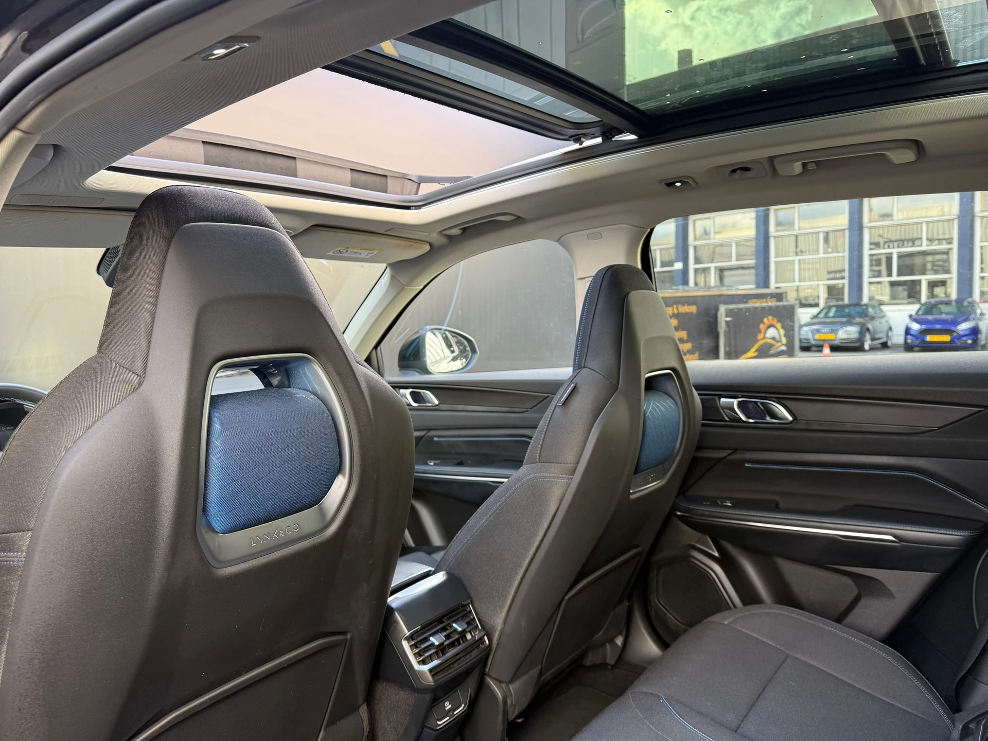 Hoofdafbeelding Lynk & Co 01