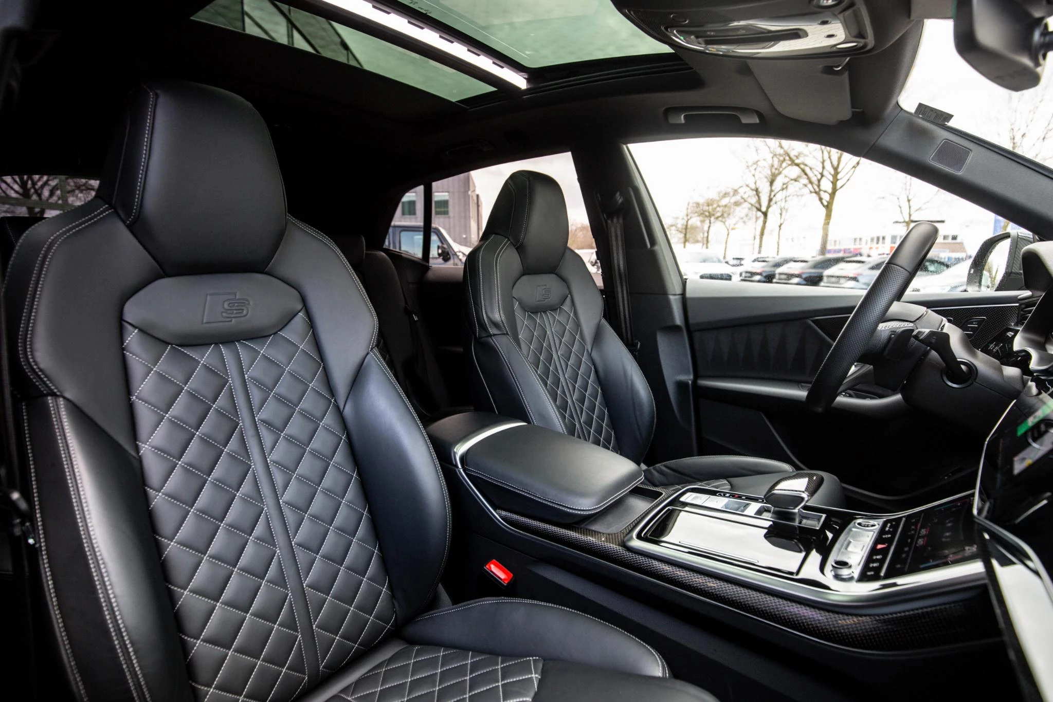 Hoofdafbeelding Audi Q8