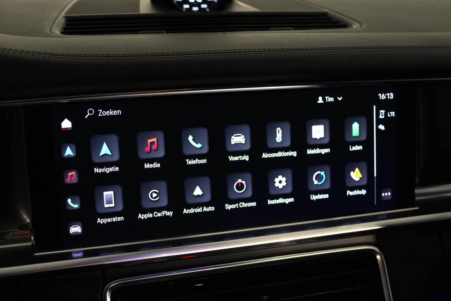 Hoofdafbeelding Porsche Panamera