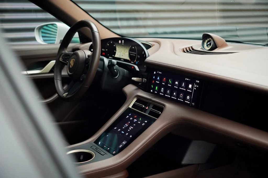 Hoofdafbeelding Porsche Taycan