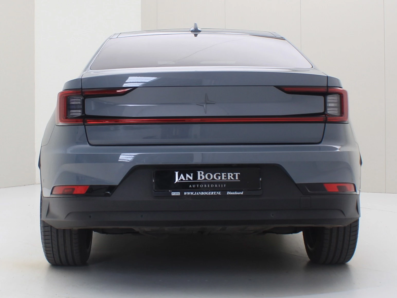 Hoofdafbeelding Polestar 2