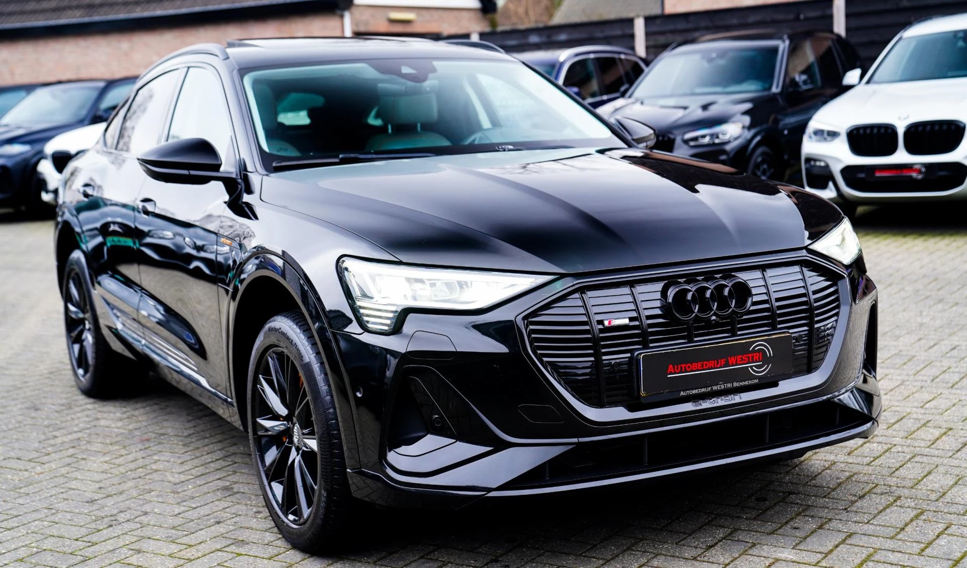 Hoofdafbeelding Audi e-tron