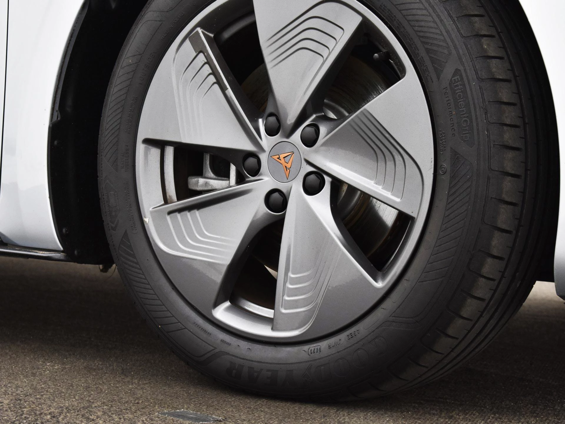 Hoofdafbeelding CUPRA Born