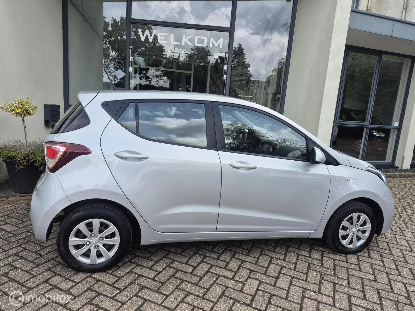 Hoofdafbeelding Hyundai i10