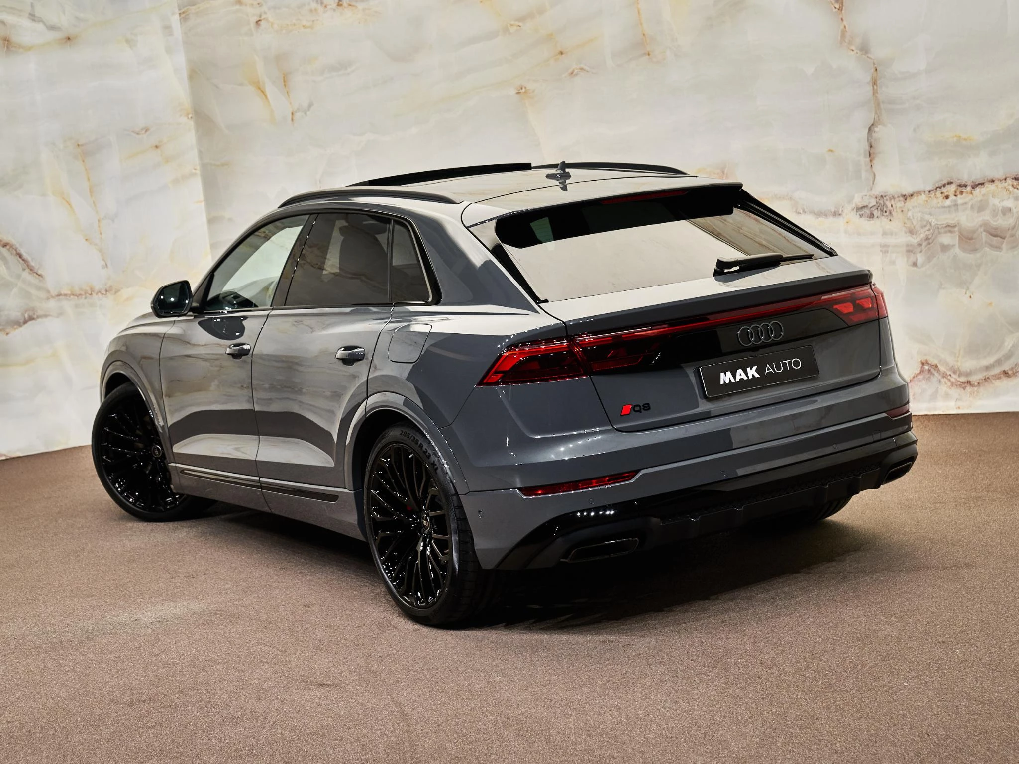 Hoofdafbeelding Audi Q8