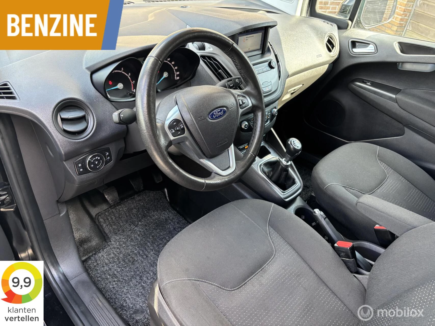 Hoofdafbeelding Ford Transit Courier