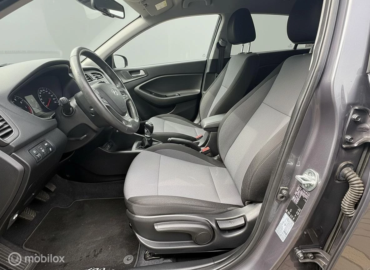 Hoofdafbeelding Hyundai i20