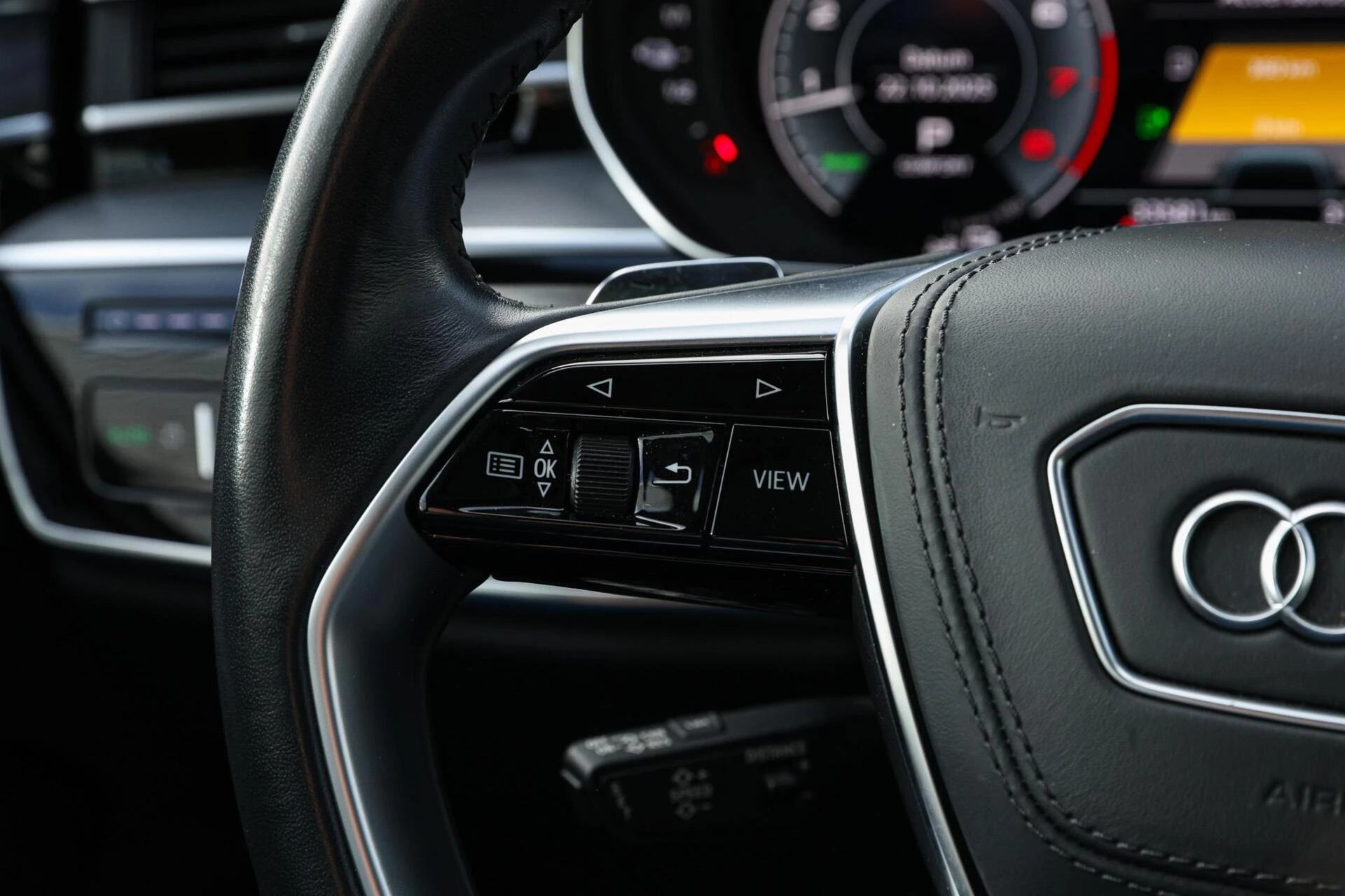 Hoofdafbeelding Audi A8