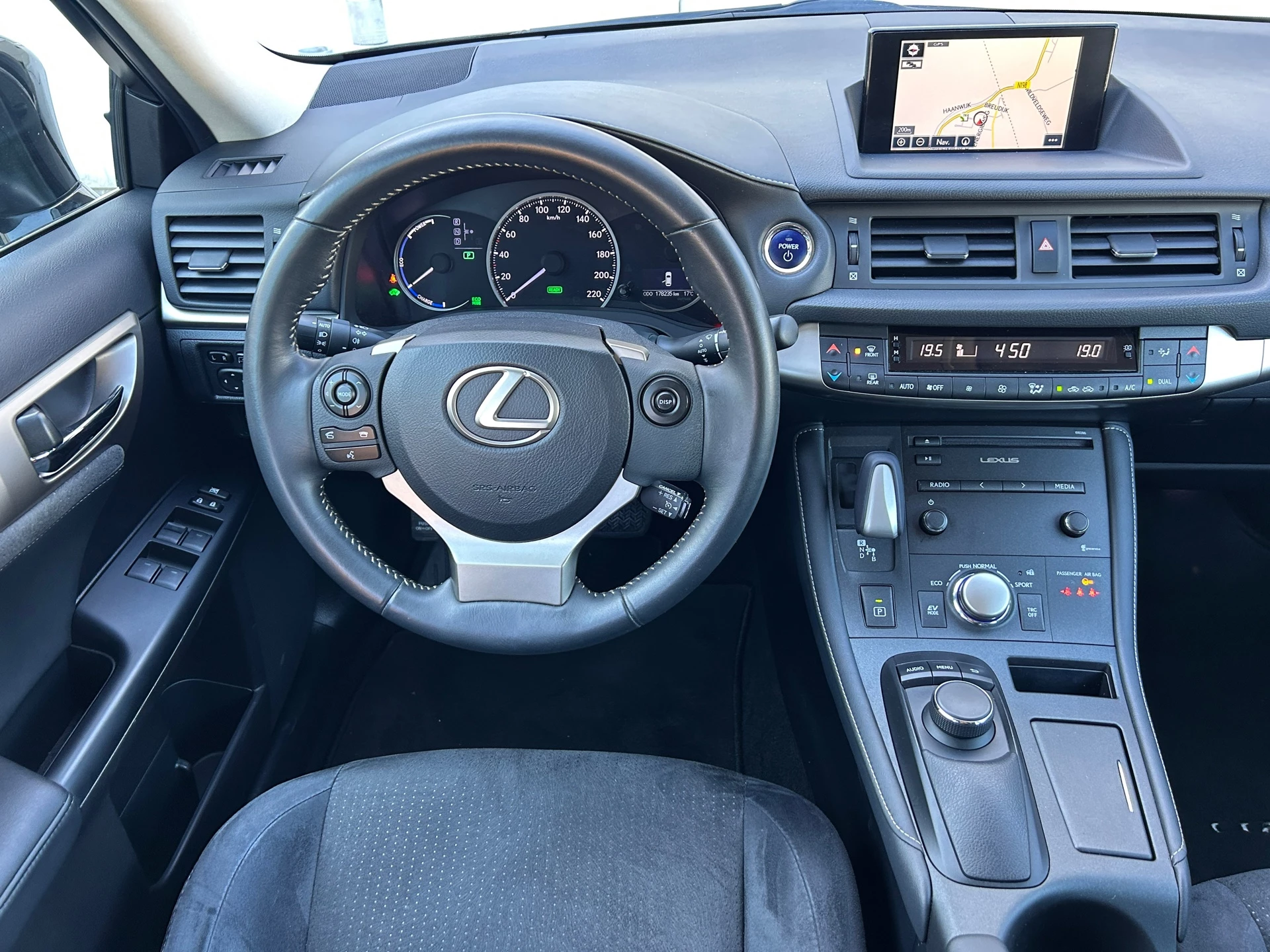 Hoofdafbeelding Lexus CT