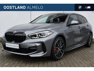 BMW 1 Serie 118i M Sport Automaat / Panoramadak / Sportstoelen / LED / M Sportonderstel / Parking Assistant / Live Cockpit Professional