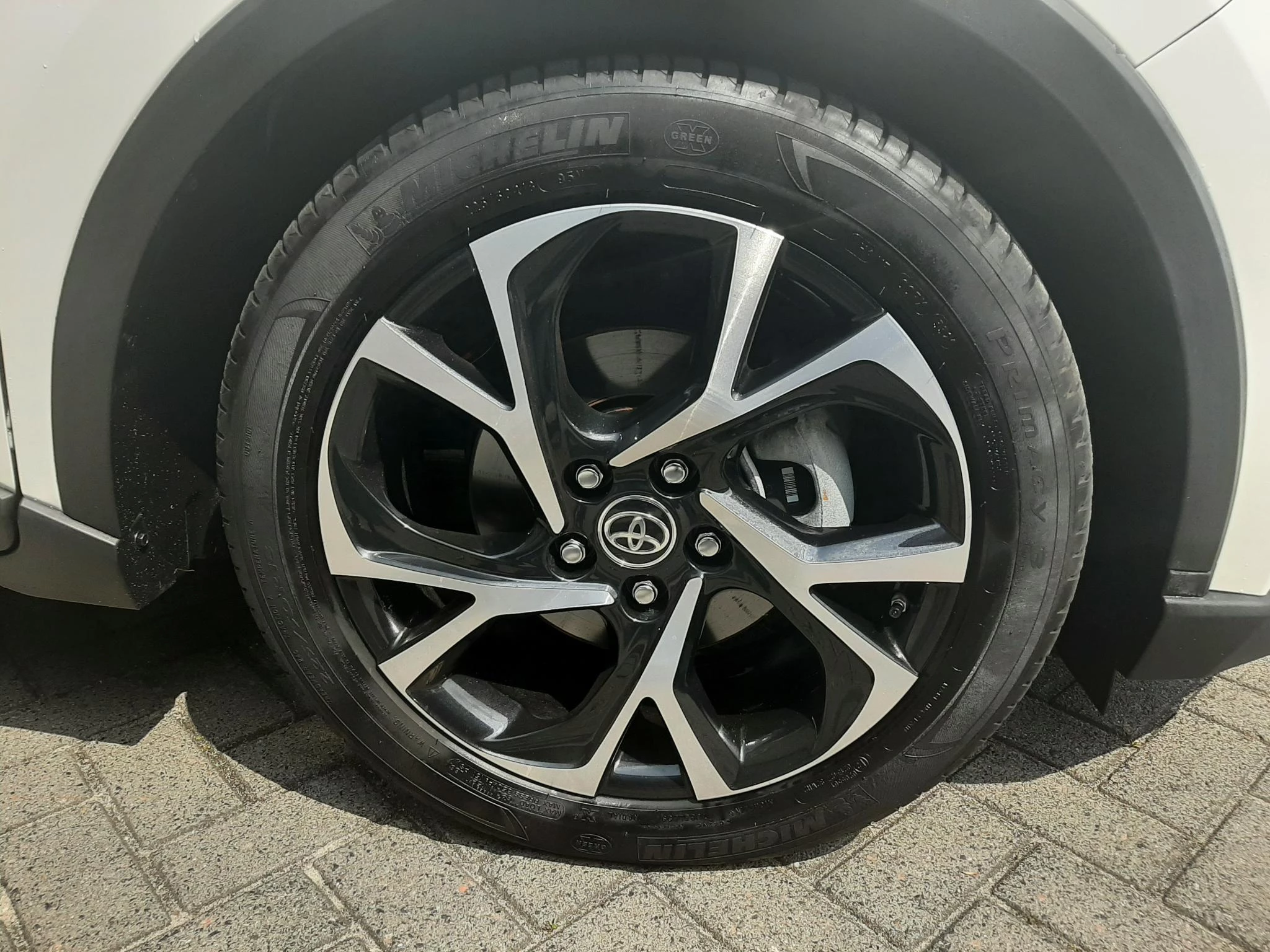 Hoofdafbeelding Toyota C-HR