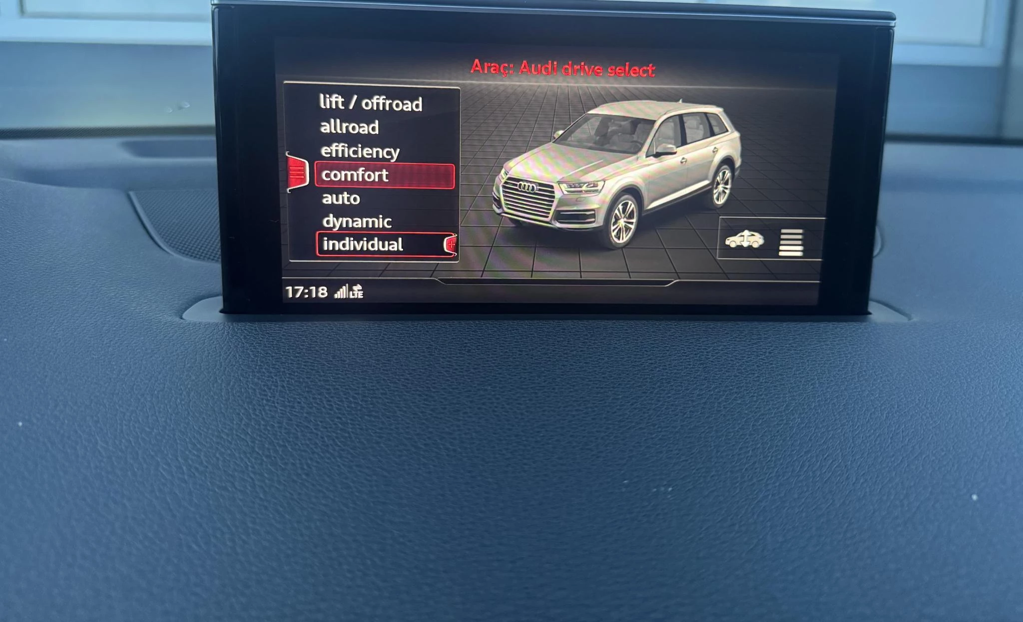 Hoofdafbeelding Audi Q7