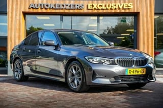 BMW 3-serie 318d High Executive Leer Keyless Navi Stoelverw.