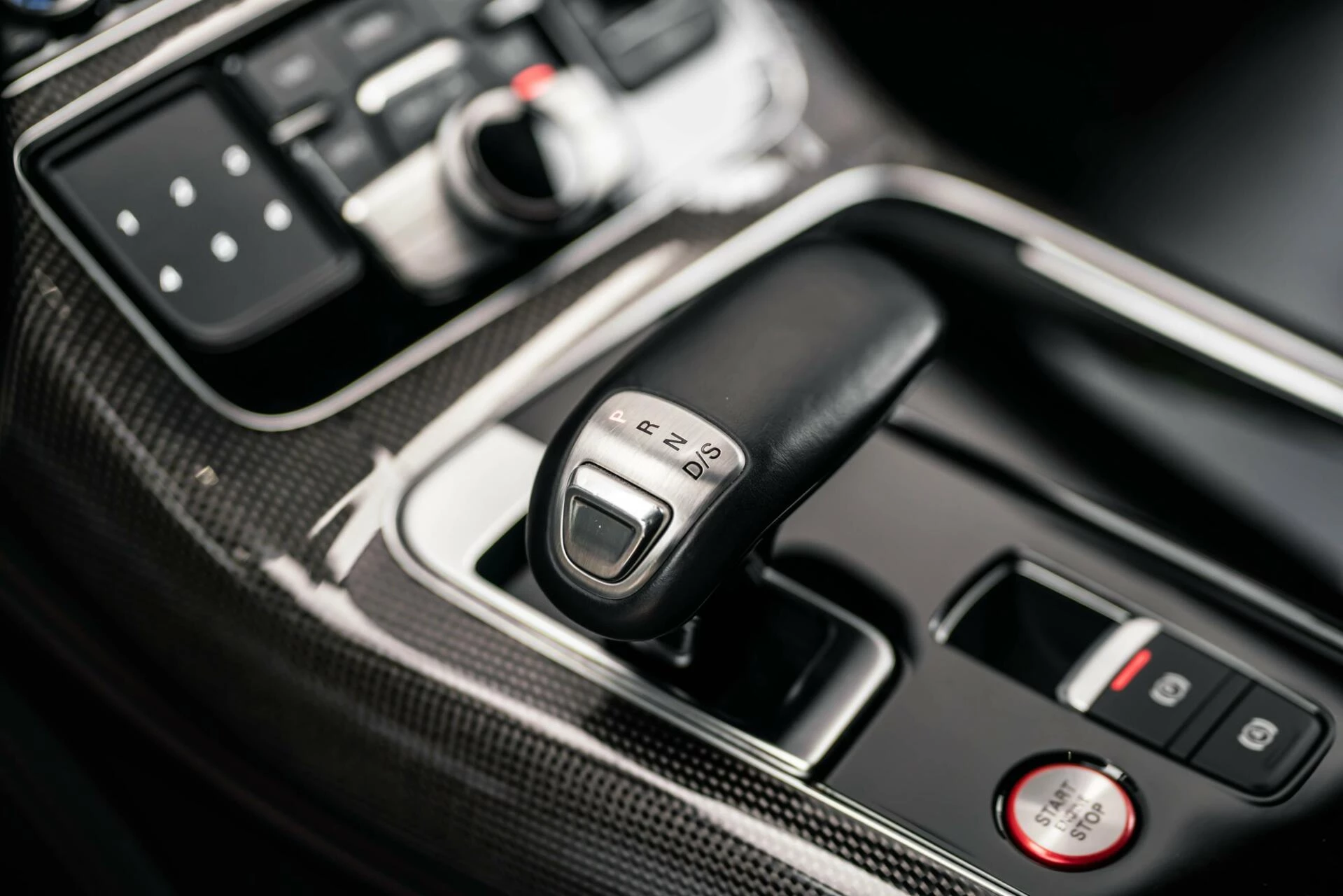 Hoofdafbeelding Audi S8