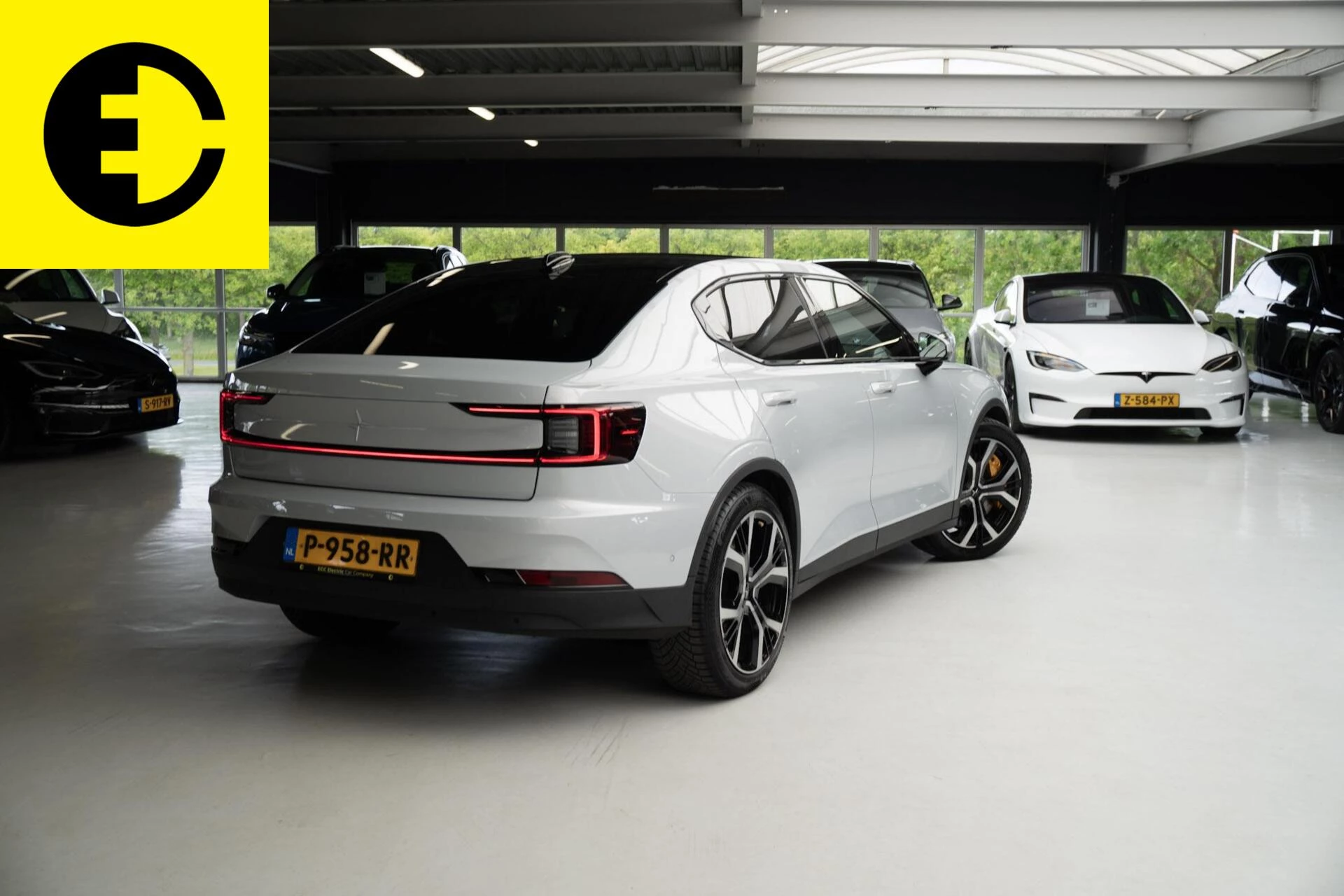 Hoofdafbeelding Polestar 2