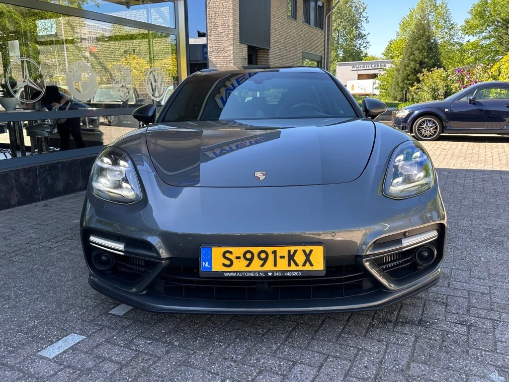 Hoofdafbeelding Porsche Panamera
