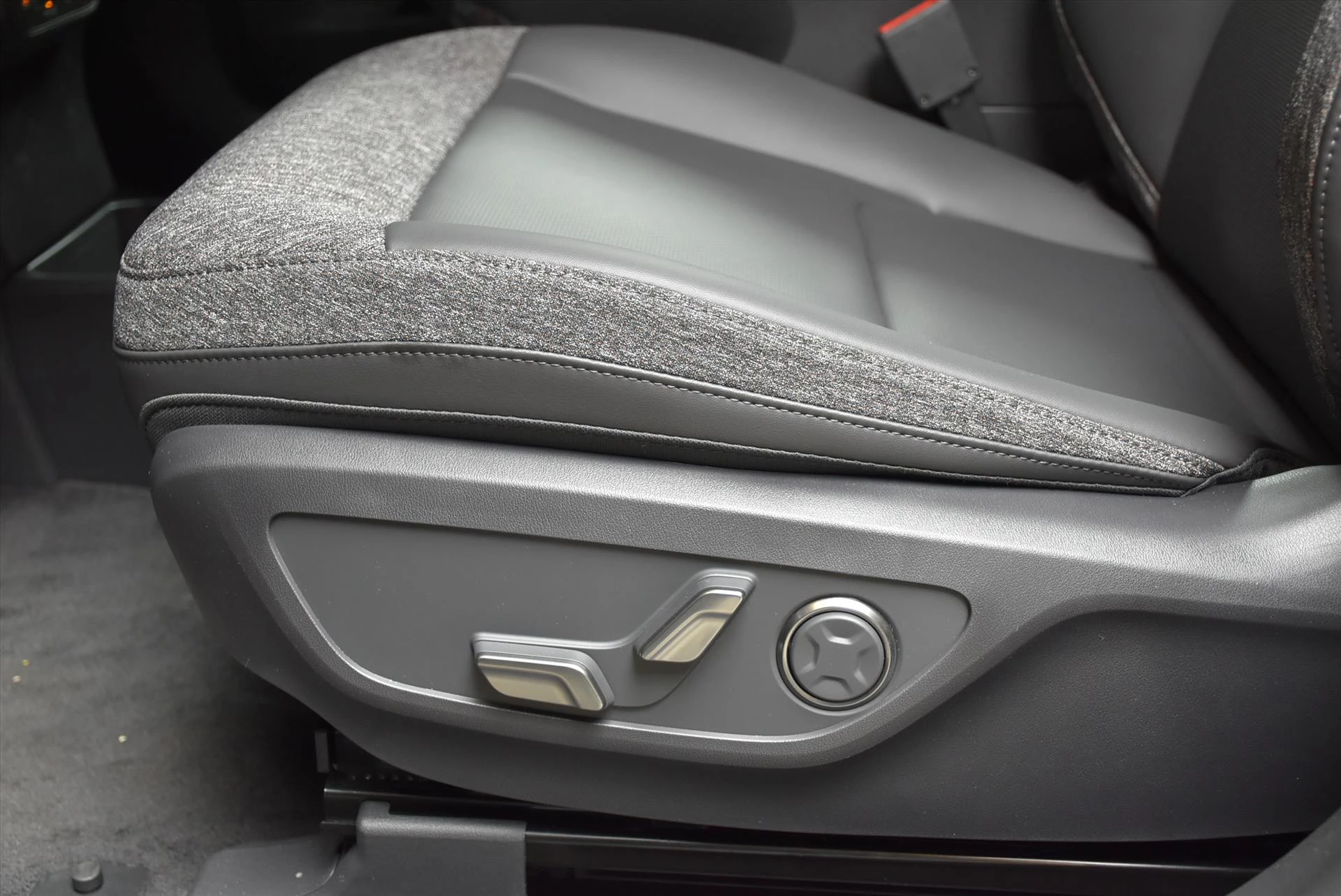 Hoofdafbeelding Kia EV5